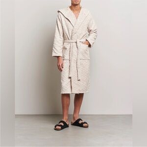 Missoni Rex Bath Robe
Beige Hooded